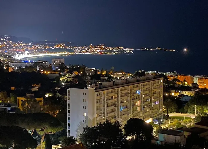 Breathtaking Panoramic View Of ! Apartamento